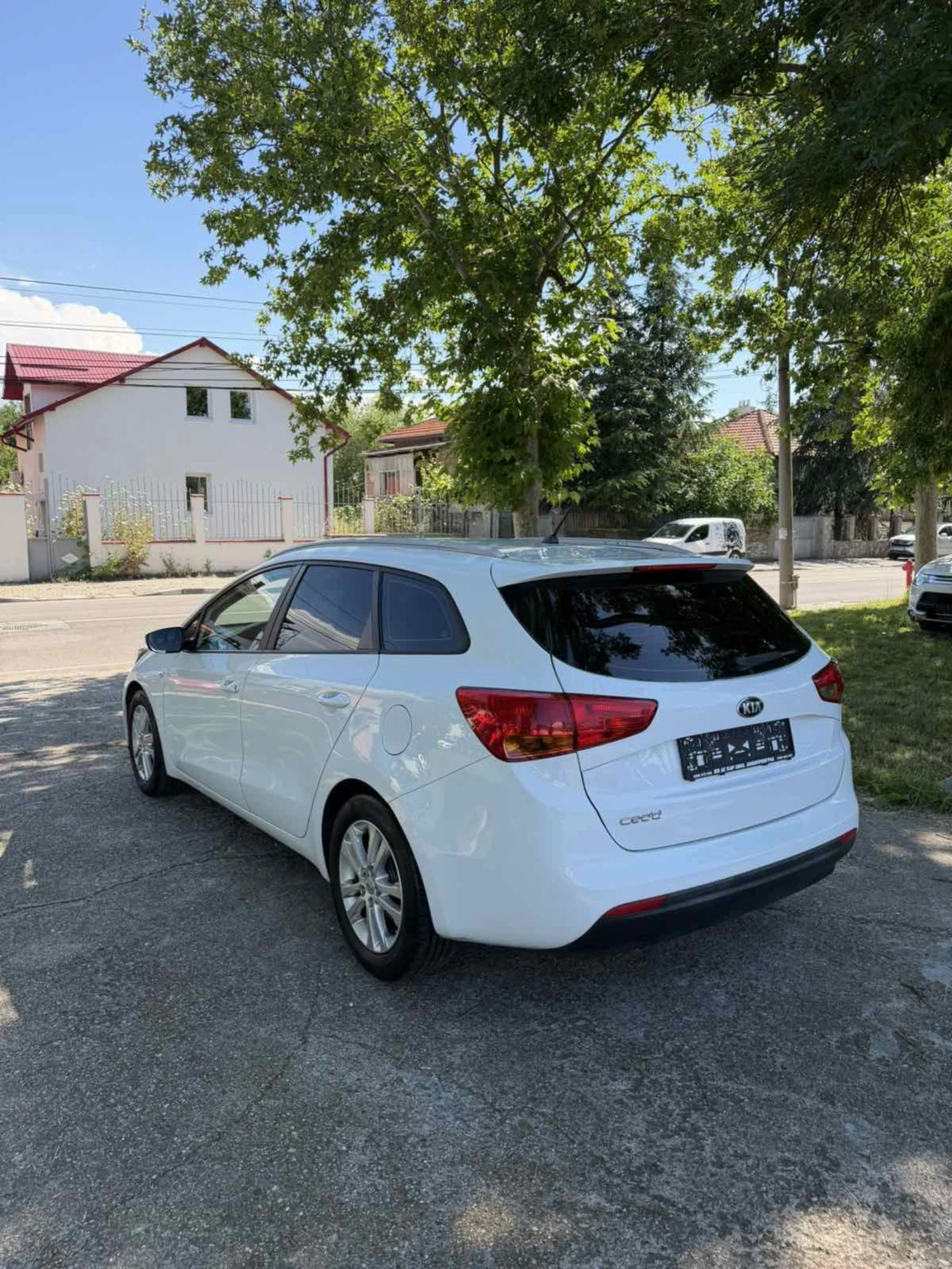 Kia Ceed, снимка 7 - Автомобили и джипове - 54918707