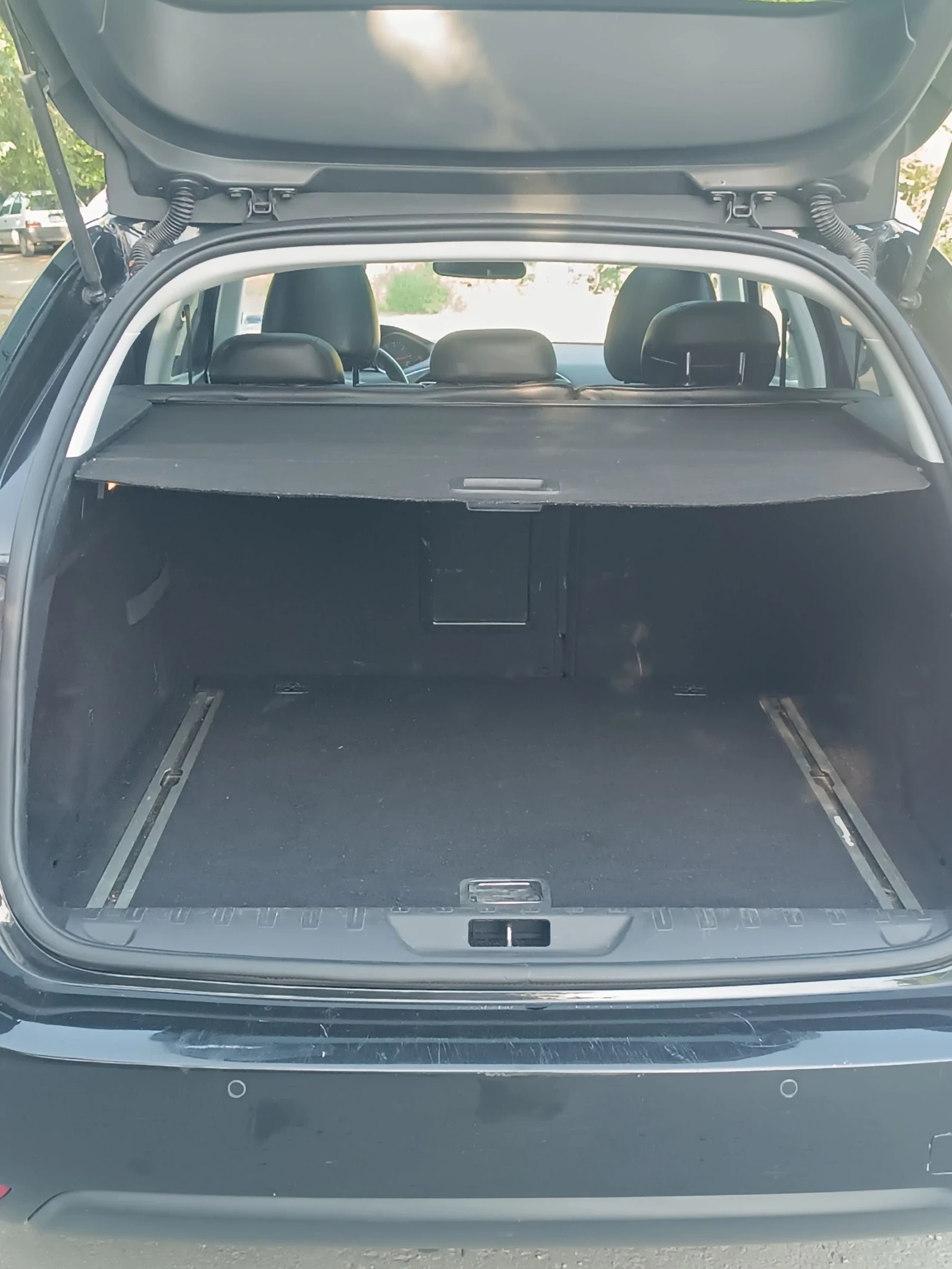 Peugeot 308 1.6 blueHDi, снимка 5 - Автомобили и джипове - 55081549