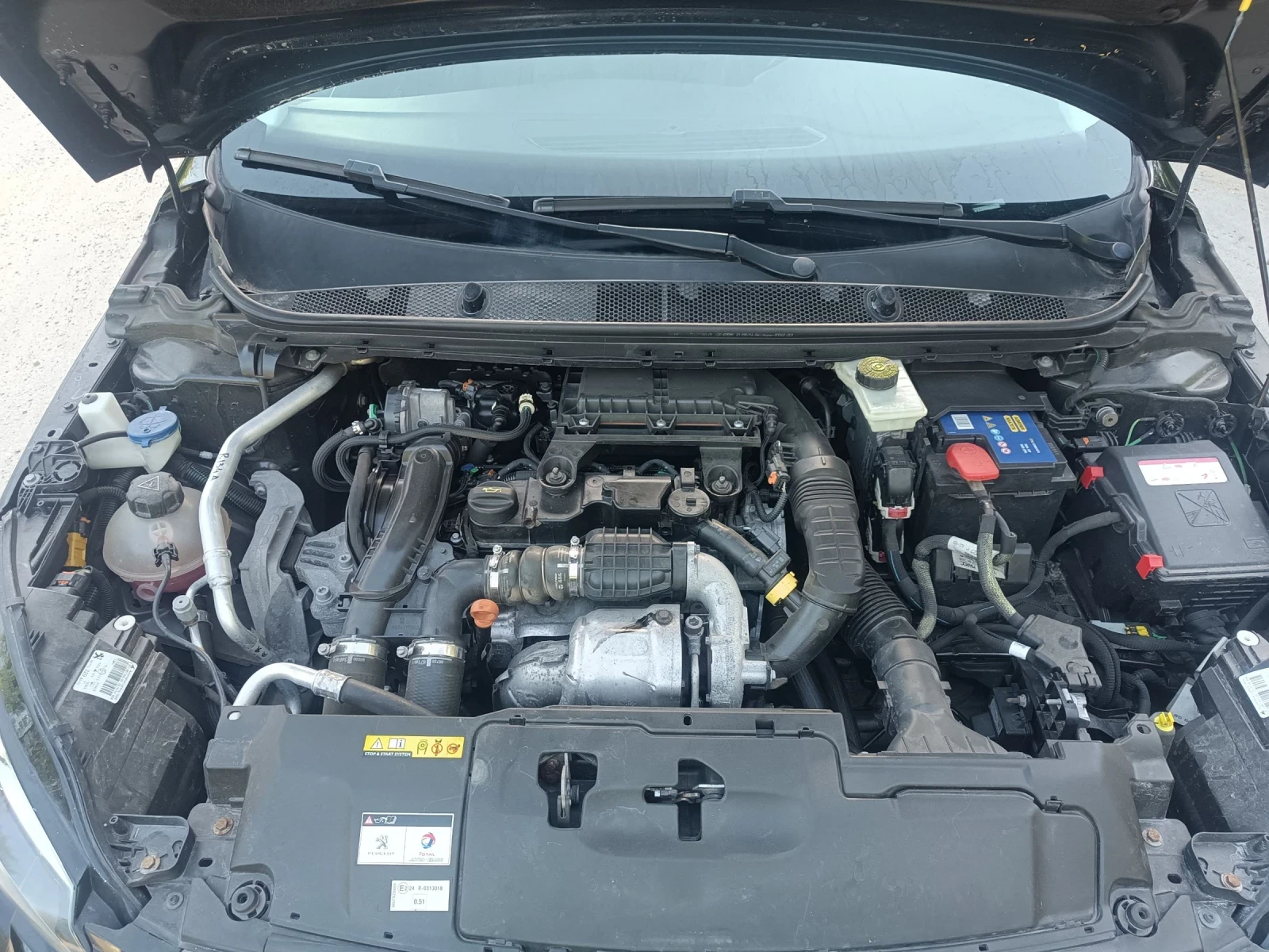 Peugeot 308 1.6 blueHDi, снимка 14 - Автомобили и джипове - 55081549
