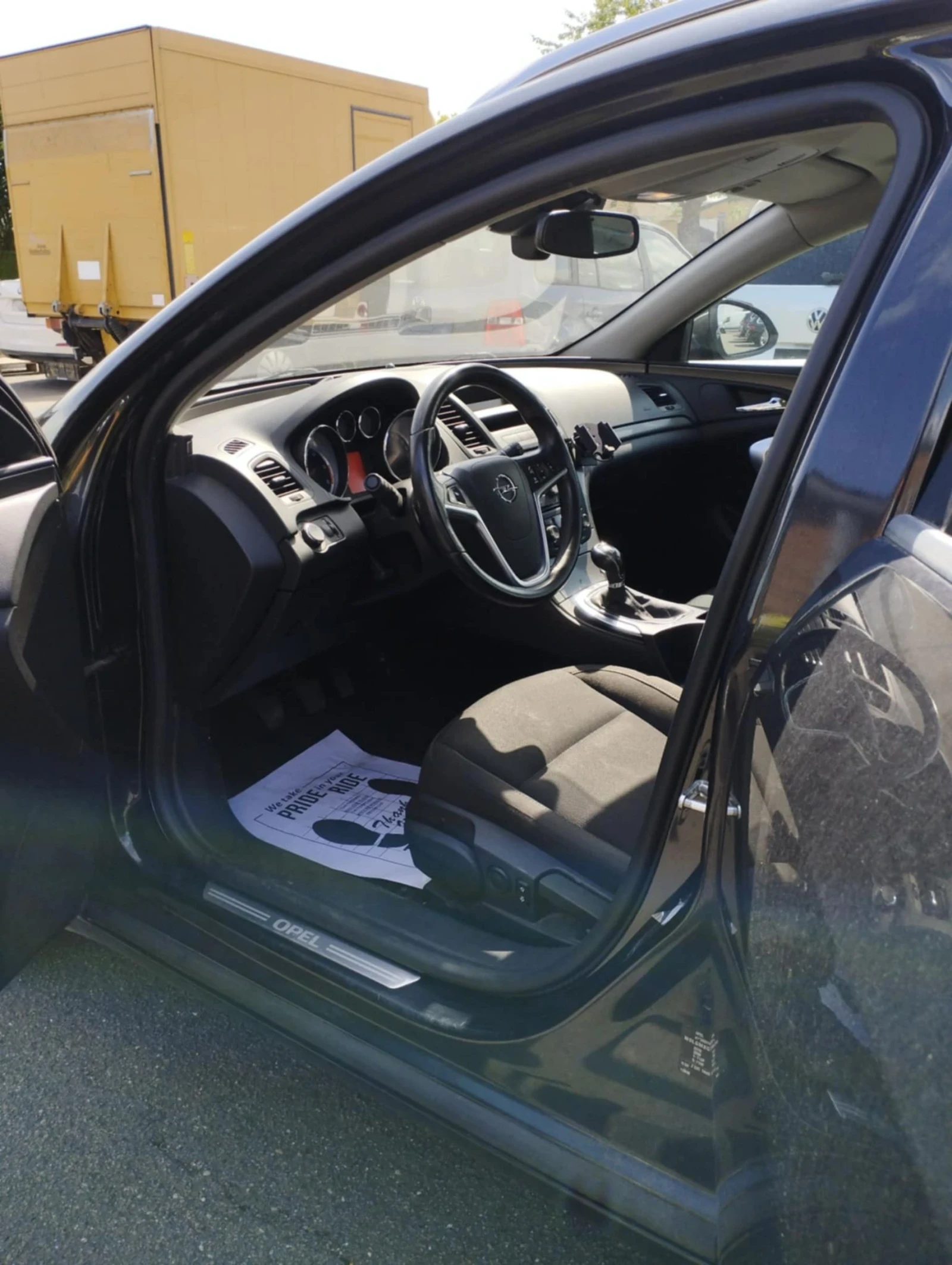 Opel Insignia, снимка 7 - Автомобили и джипове - 55115237