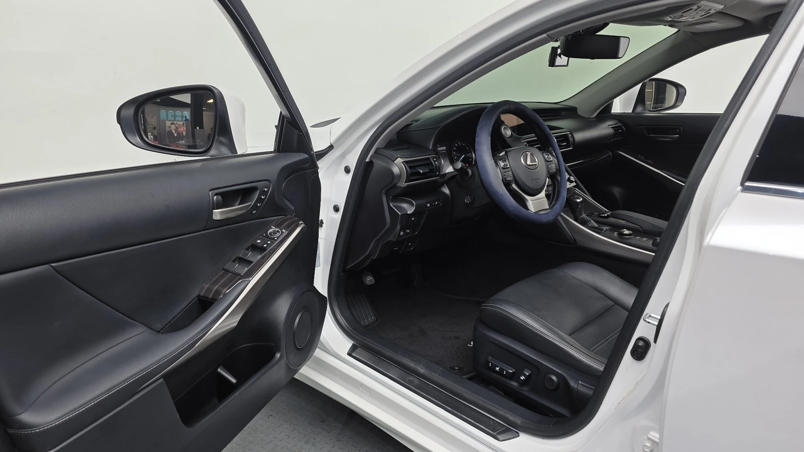 Lexus IS ���* ������� �����* BLIND SPOT* ������ ���� | Mobile.bg � ����������� 10