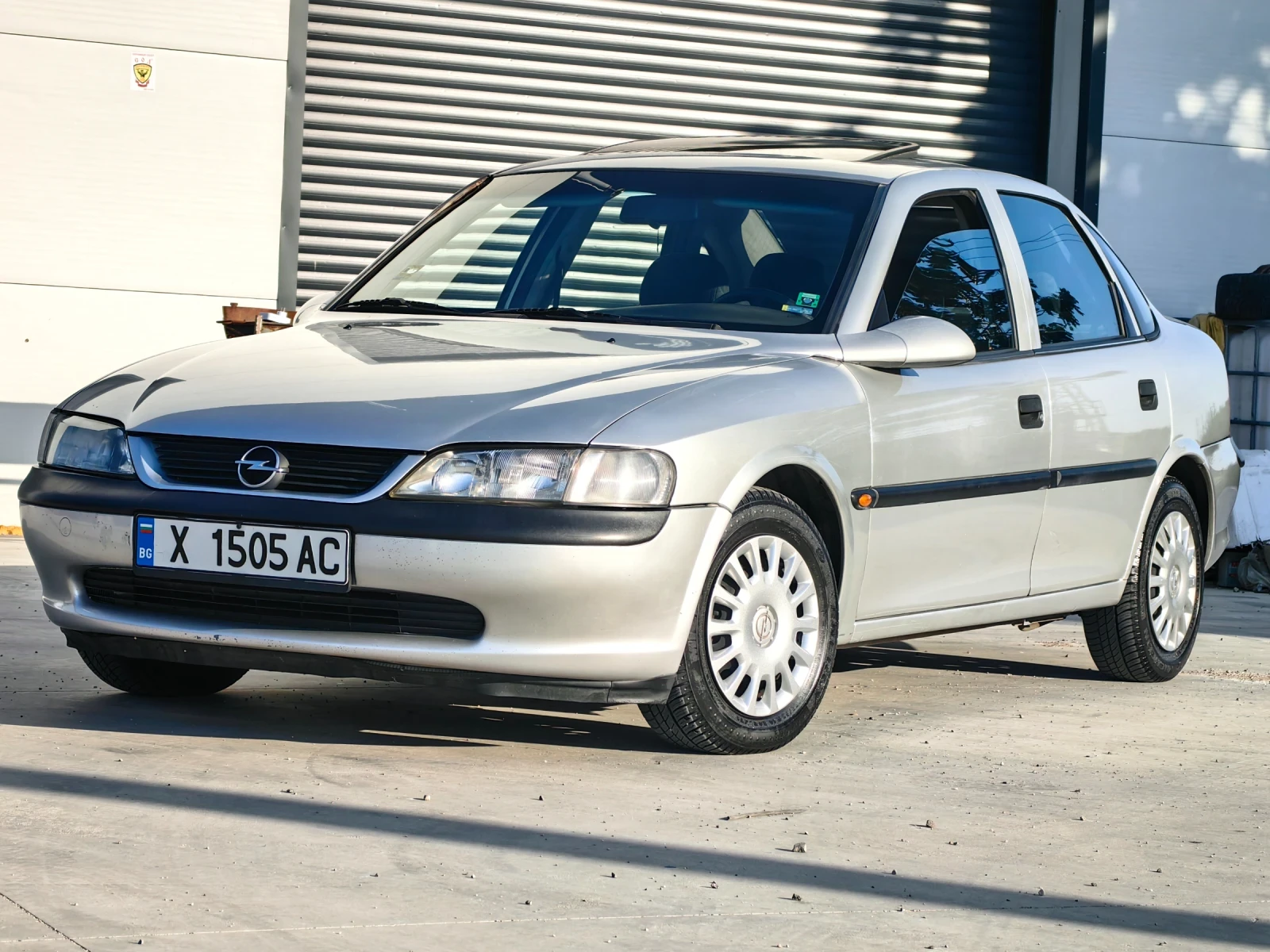 Opel Vectra 1.6 mono, снимка 7 - Автомобили и джипове - 55655476