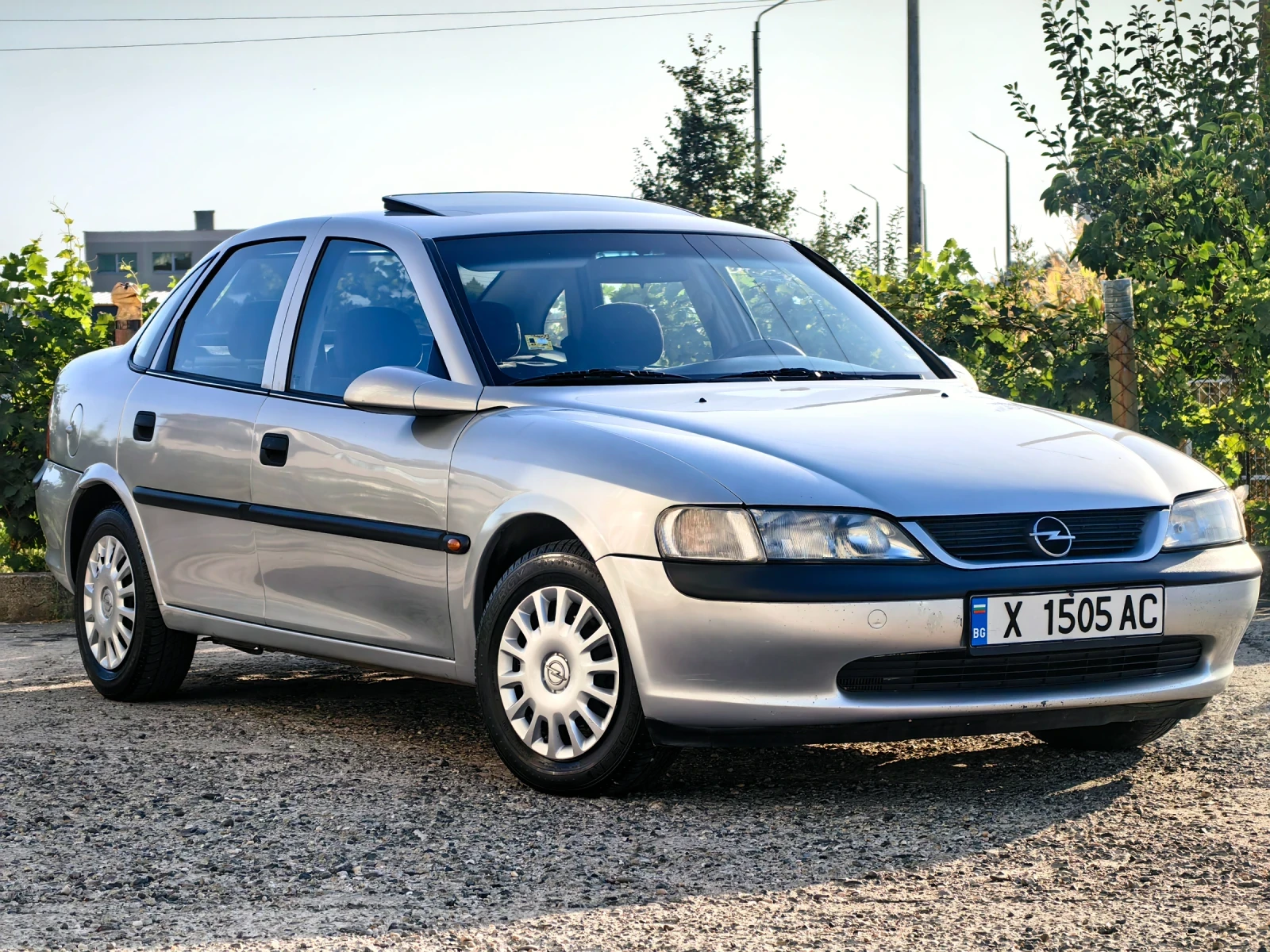 Opel Vectra 1.6 mono, снимка 3 - Автомобили и джипове - 55655476