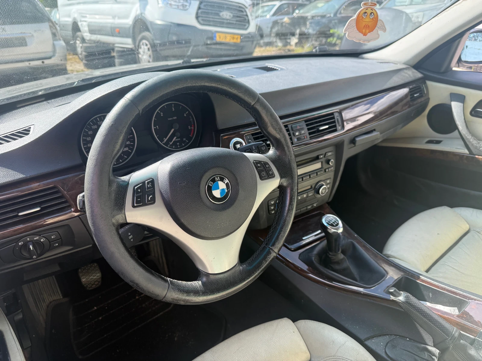 BMW 320 D 163hp Xenon/Ел. Рейка/Рекаро с подгрев/, снимка 8 - Автомобили и джипове - 56316055