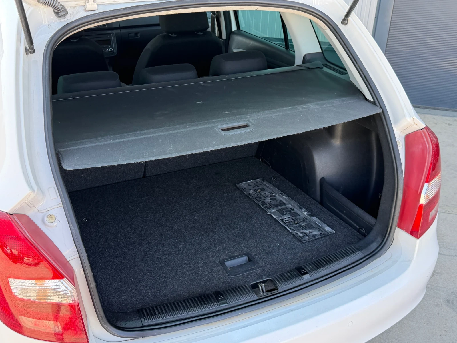 Skoda Fabia, снимка 6 - Автомобили и джипове - 56358677
