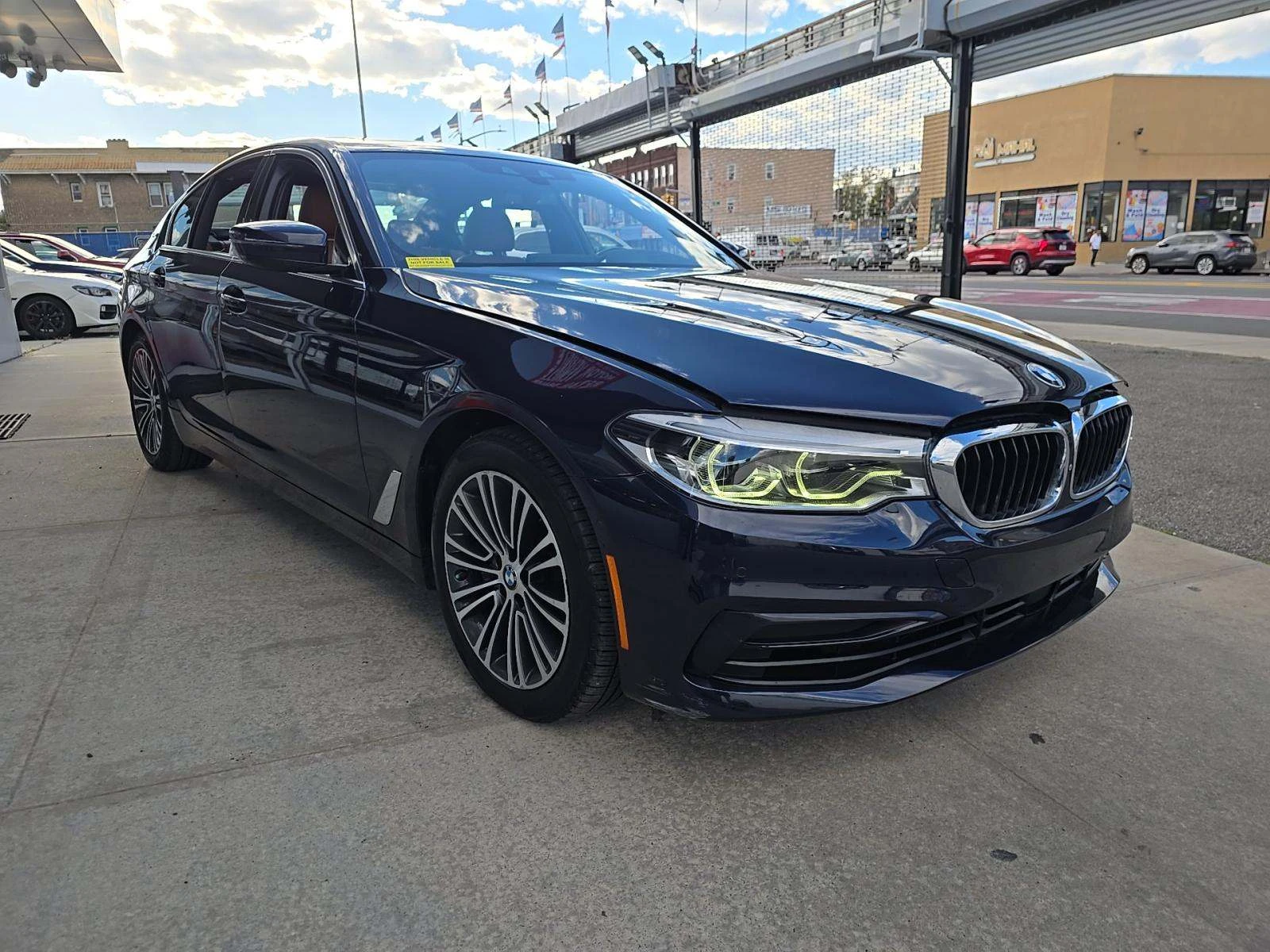 BMW 530E xDrive iPerformance , снимка 2 - Автомобили и джипове - 56478080