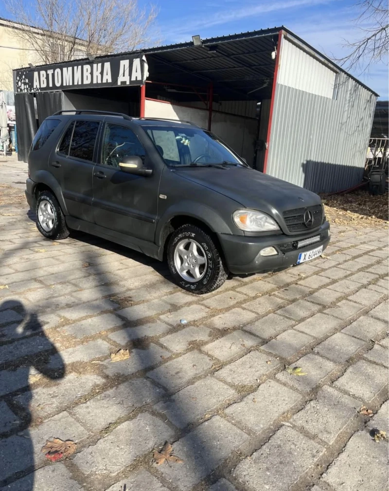 Mercedes-Benz ML 320 Газ, снимка 3 - Автомобили и джипове - 48267763