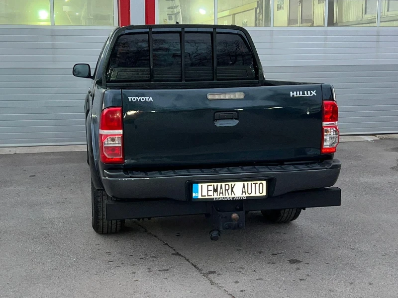 Toyota Hilux 2.5D-4D FACELIFT 4X4 KLIMATIK EVRO 5B ЛИЗИНГ!!!, снимка 9 - Автомобили и джипове - 48332377