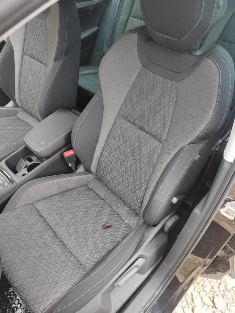 Skoda Karoq 1.5TSI DSG, снимка 7 - Автомобили и джипове - 52883385