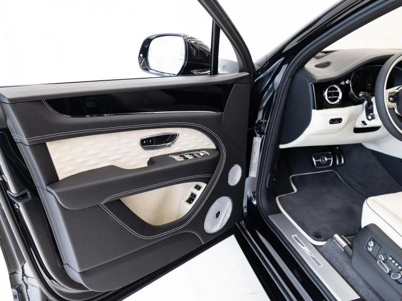 Bentley Bentayga SPEED/NEW MODEL/NAIM/PANO/CERAMIC/HEAD UP/360/, снимка 7 - Автомобили и джипове - 53084553