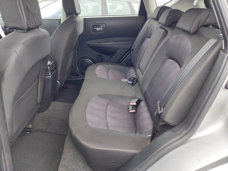 Nissan Qashqai 1.5 DCI, снимка 12 - Автомобили и джипове - 53213306
