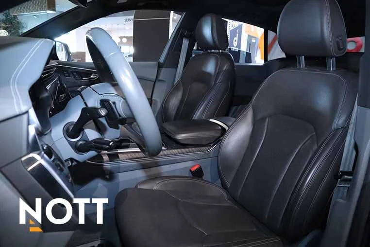 Audi Q8 TECHNIK* B&O* HEAD-UP* DISTRONIC* НОВ ДВИГАТЕЛ - изображение 8