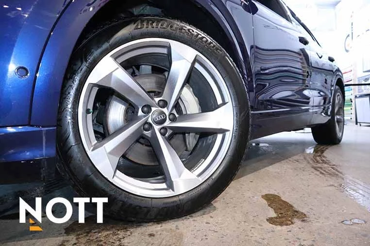 Audi Q8 TECHNIK* B&O* HEAD-UP* DISTRONIC* НОВ ДВИГАТЕЛ - изображение 5