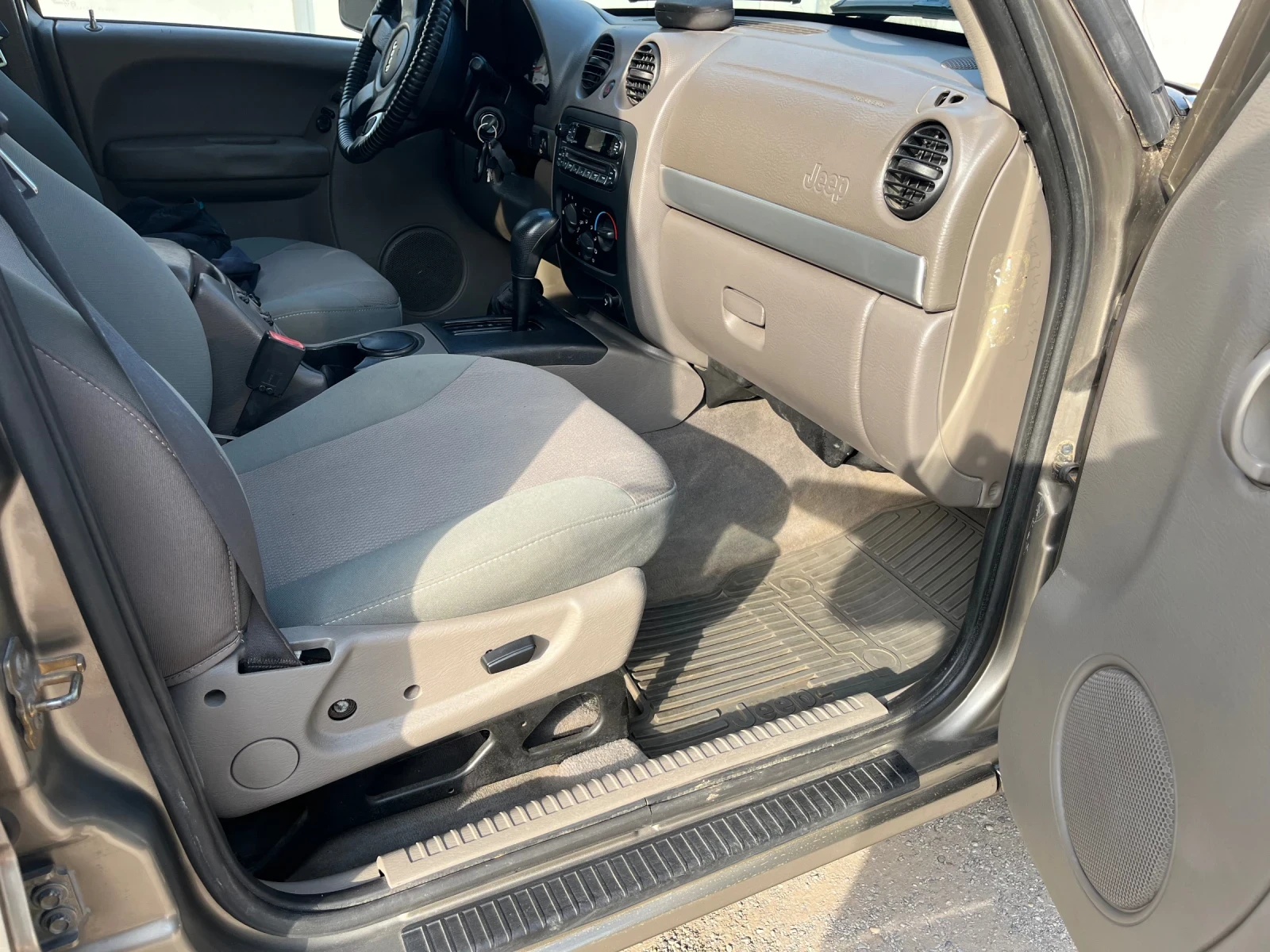 Jeep Cherokee Renegade - изображение 2