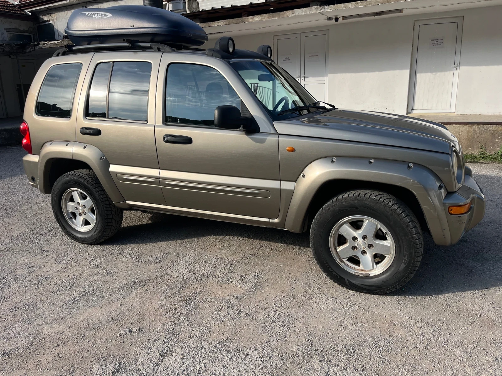 Jeep Cherokee Renegade - изображение 9