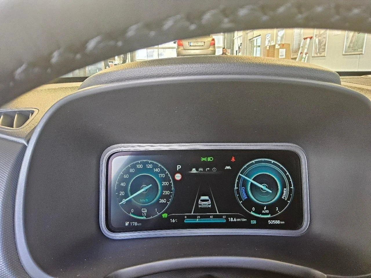 Hyundai Kona 64KWh/FACE/ГАРАНЦИЯ/TREND/BLUELINK/SOH100% - изображение 5