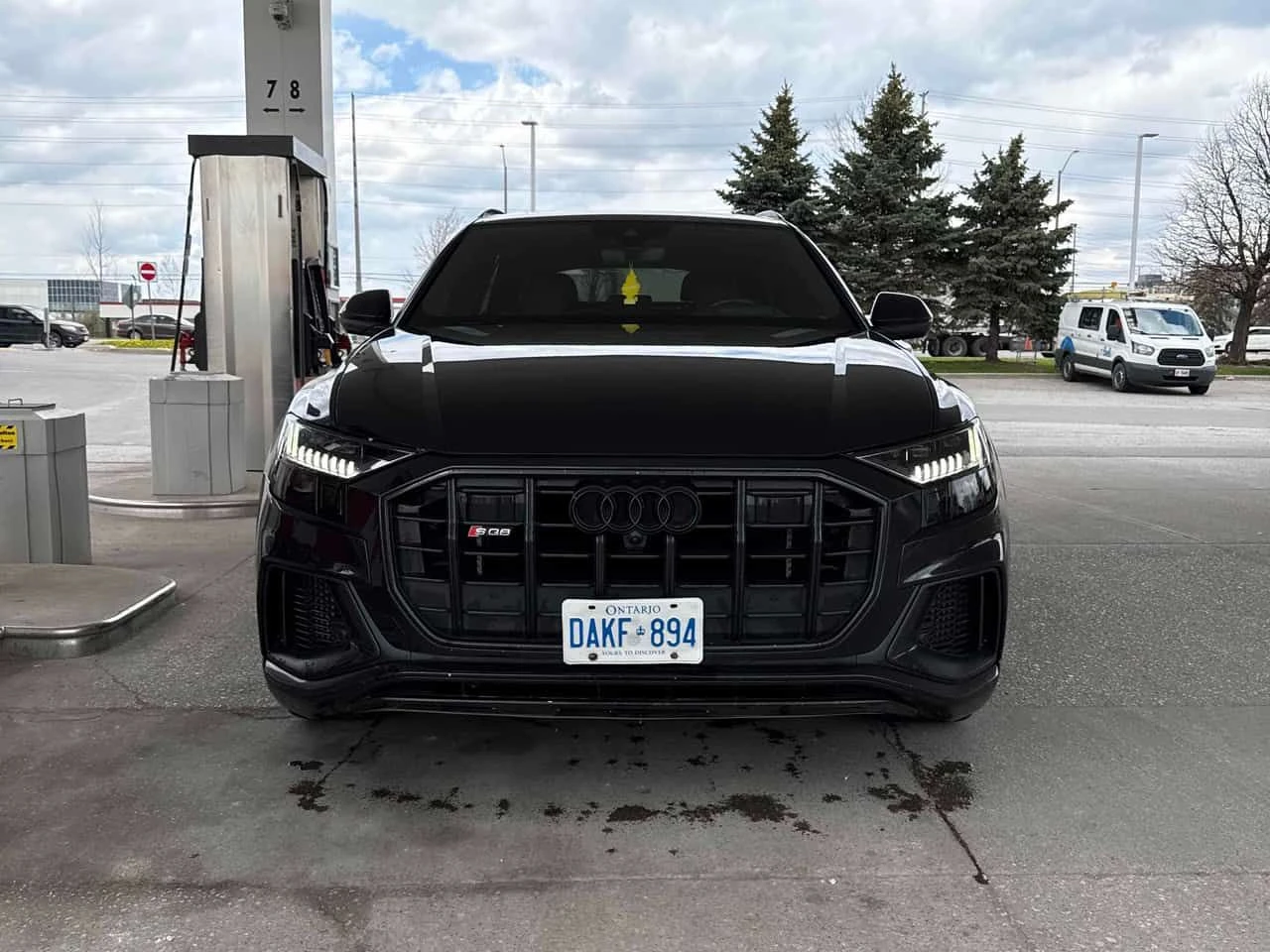Audi SQ8 4.0 TFSI quattro/ОБДУХВАНЕ/ПАНОРАМА/ДИСТРОНИК/360, снимка 2 - Автомобили и джипове - 54483843