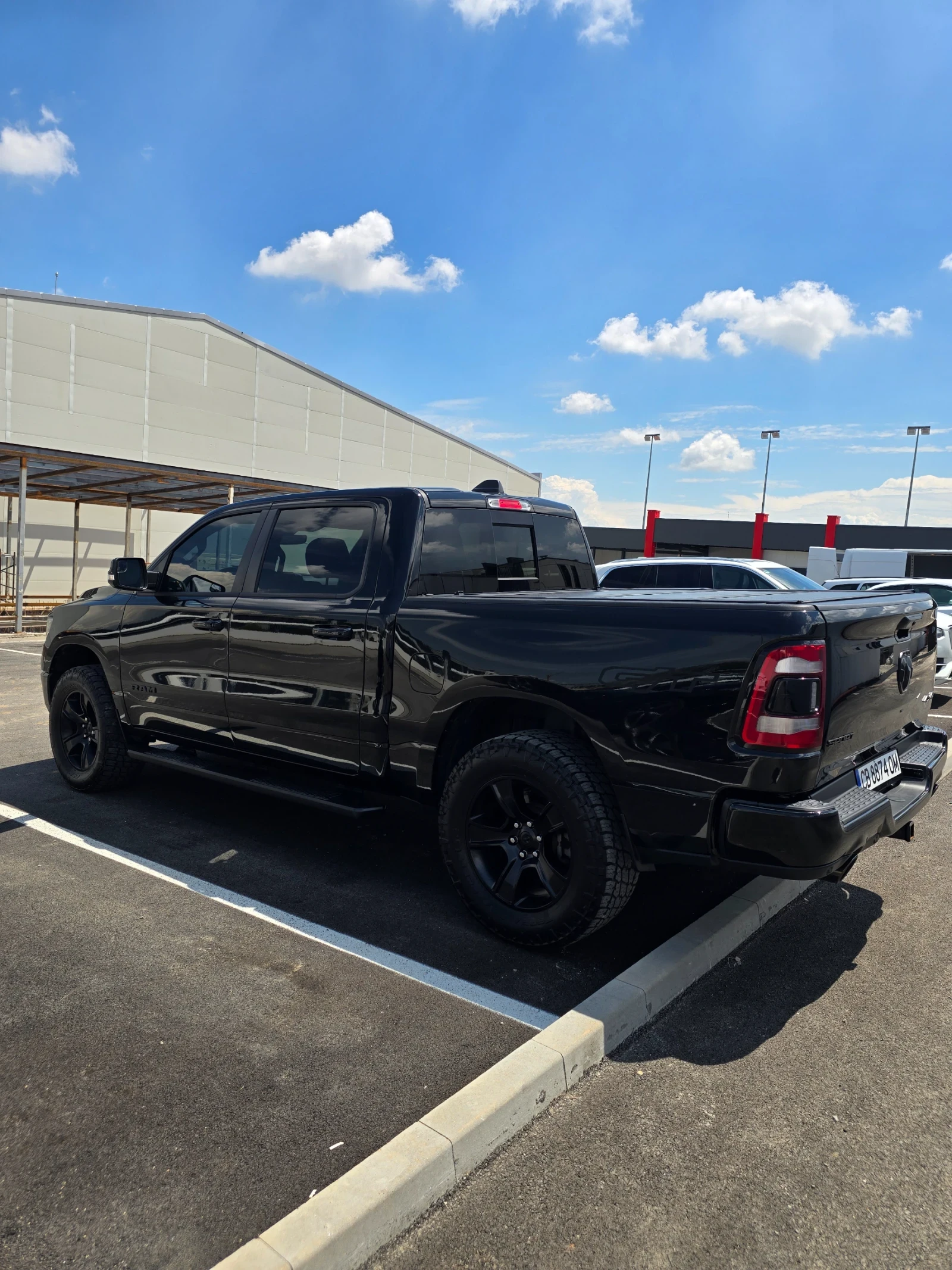 Dodge RAM 1500 Sport G/T 5.7L HEMI V8 eTorque, снимка 6 - Автомобили и джипове - 54953420