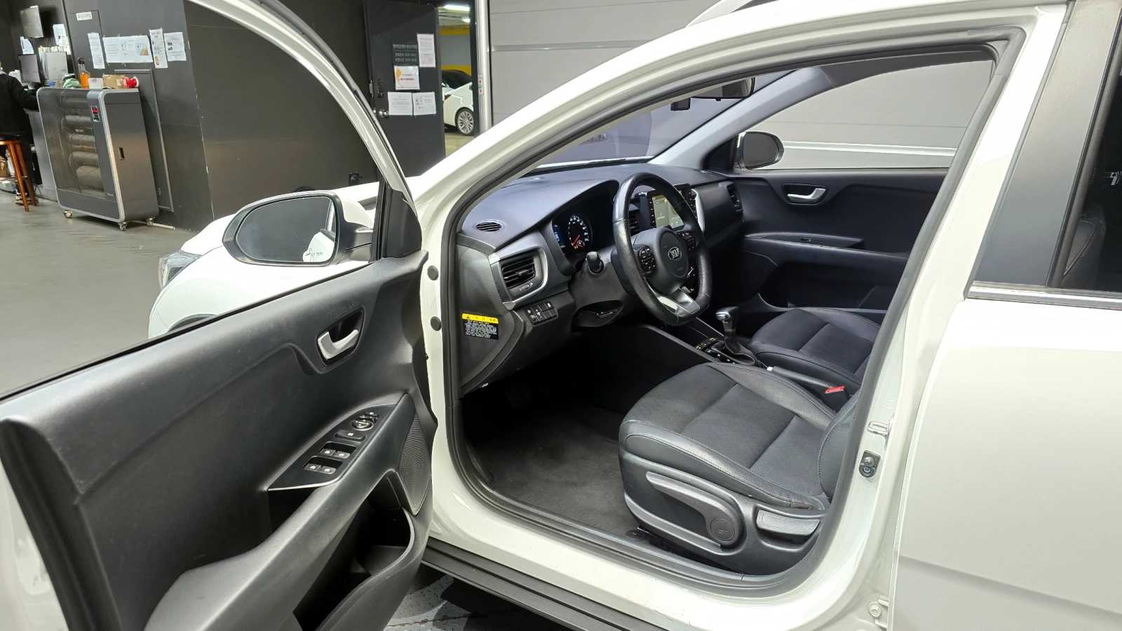 Kia Stonic 1.6 Trendy autoprime.bg, снимка 10 - Автомобили и джипове - 55740839