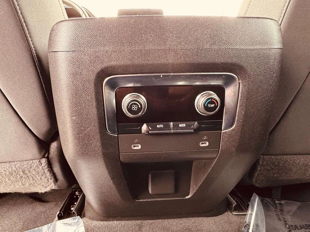 Chevrolet Suburban 4WD 4dr LS | Mobile.bg � ����������� 17