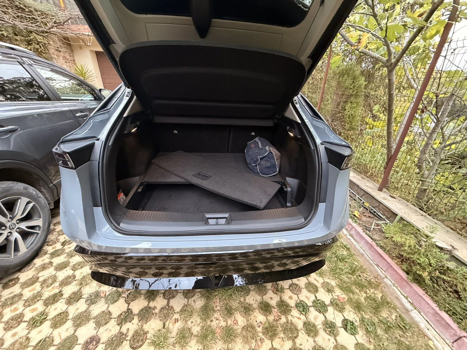 Nissan Ariya 63kw, снимка 6 - Автомобили и джипове - 56556523