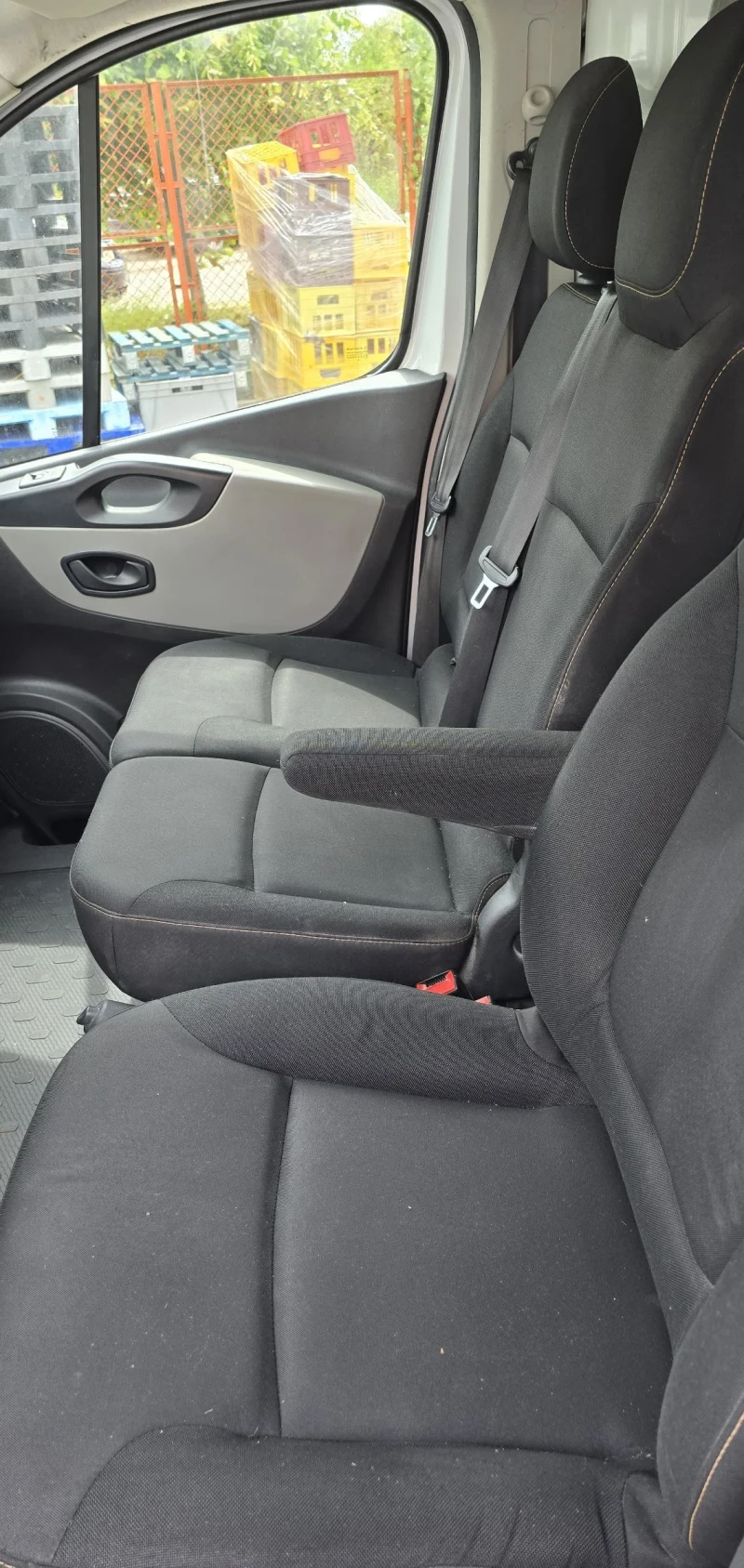 Renault Trafic 109000 km.Германия, снимка 10 - Бусове и автобуси - 50826194