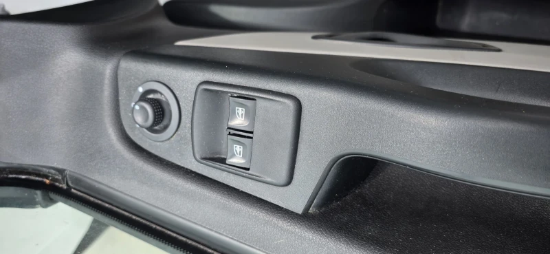 Renault Trafic 109000 km.Германия, снимка 9 - Бусове и автобуси - 50826194