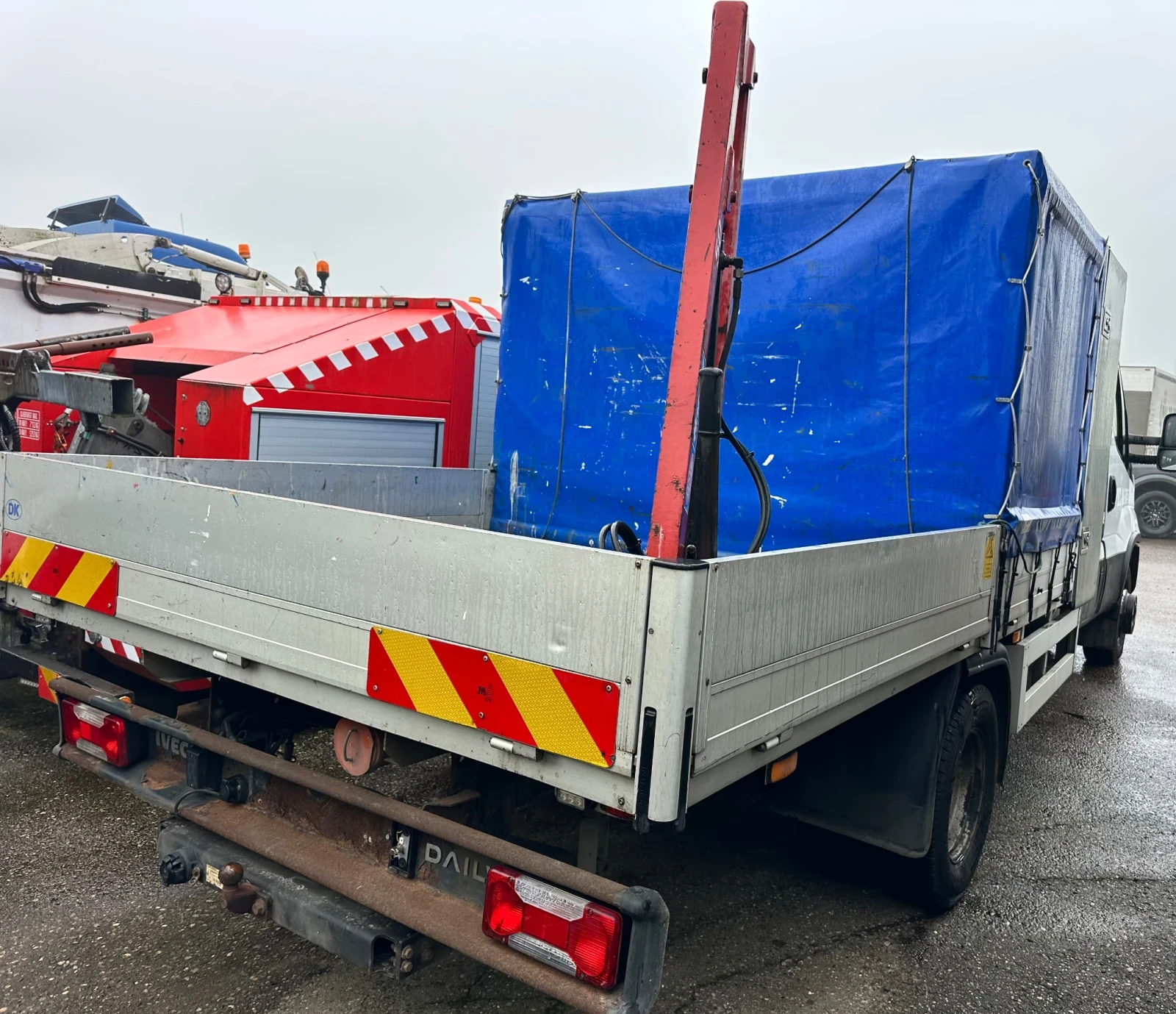 Iveco Daily 70C 18  С кран   3.0   6+ 1 - изображение 3