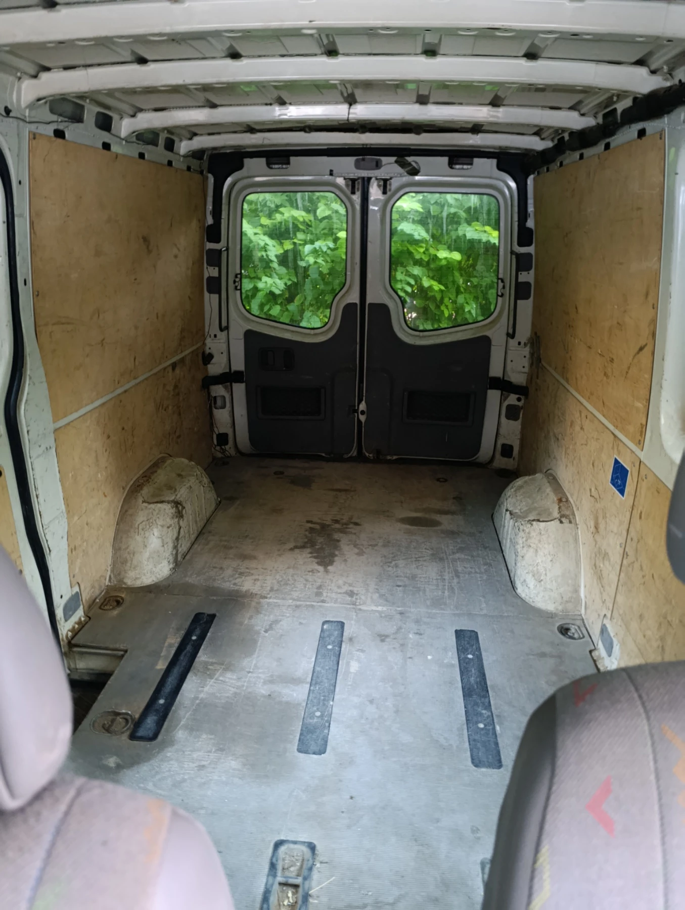 VW Crafter 2.5TDI, снимка 5 - Бусове и автобуси - 55230547