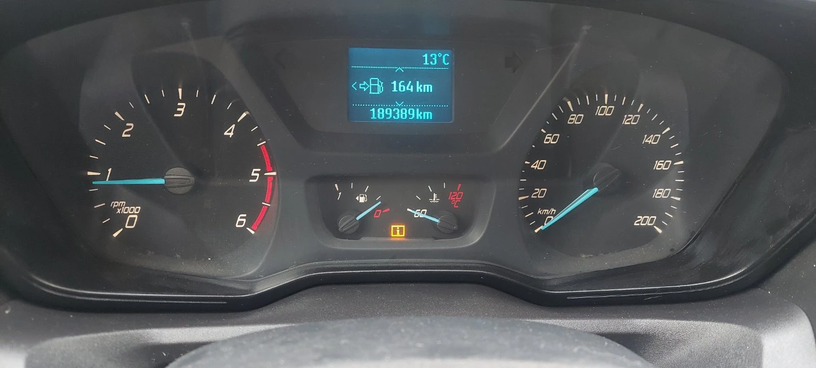 Ford Transit Custom 2.2 tdci клима, снимка 11 - Бусове и автобуси - 56584627