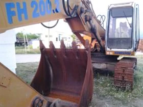 Багер FIAT Hitachi FH200, снимка 6