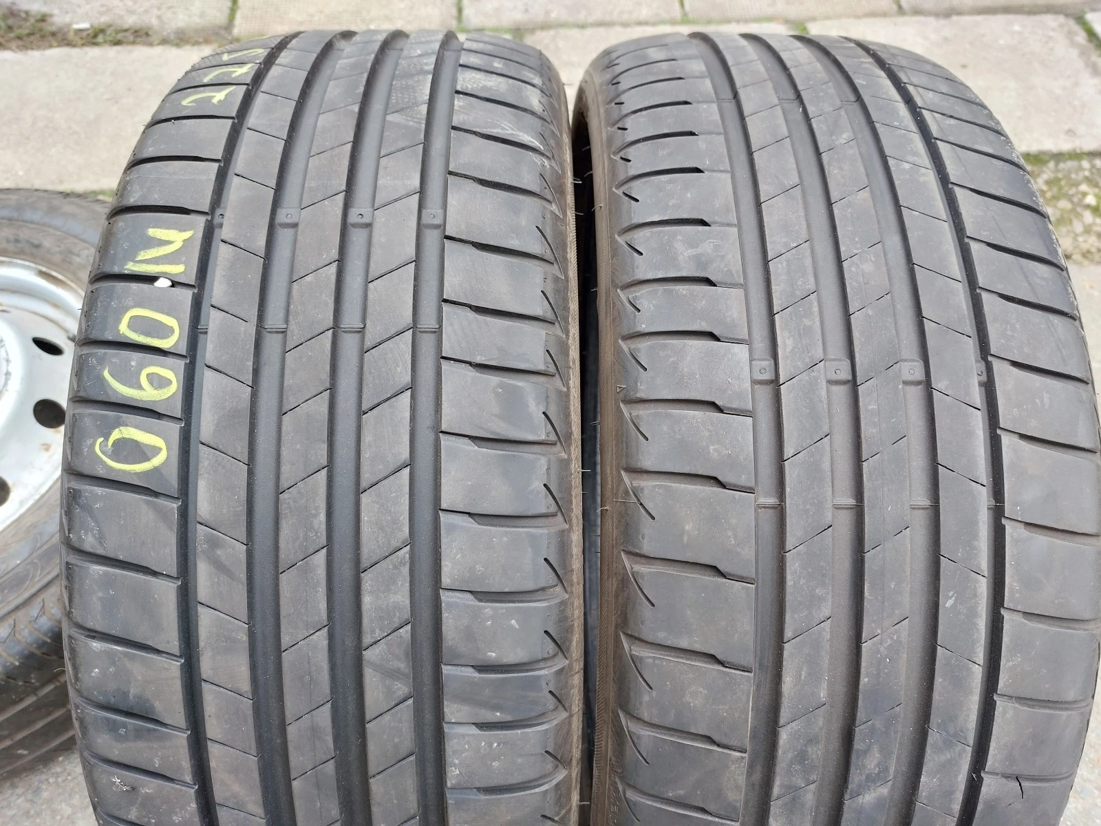 ���� 225/40R19 | Mobile.bg � ����������� 2