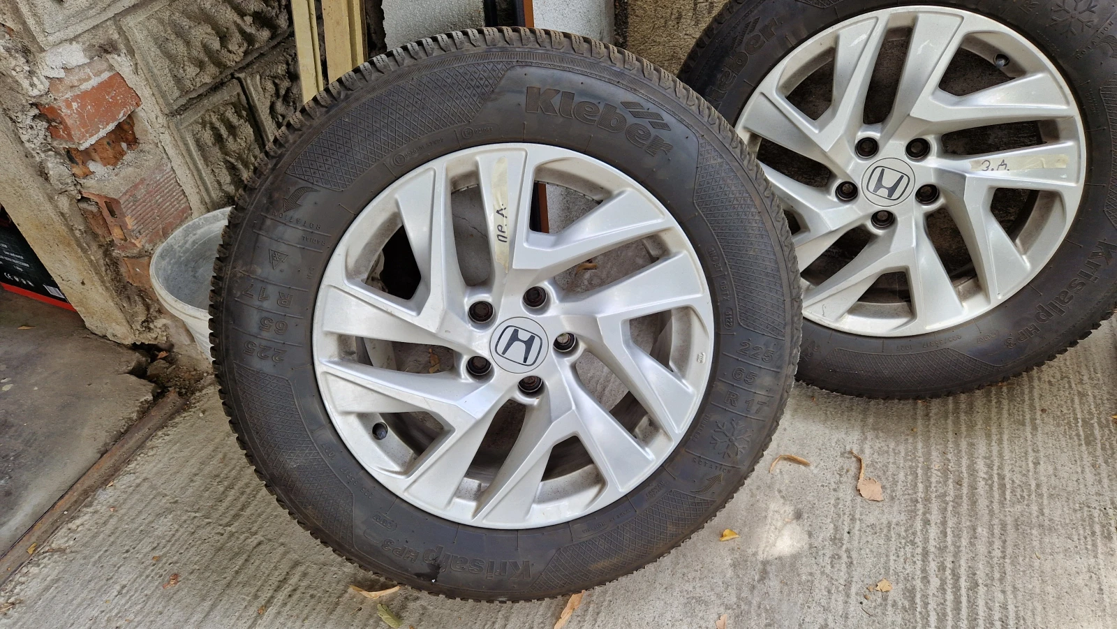���� � ������ 225/65R17 �� Honda Cr-v | Mobile.bg � ����������� 5