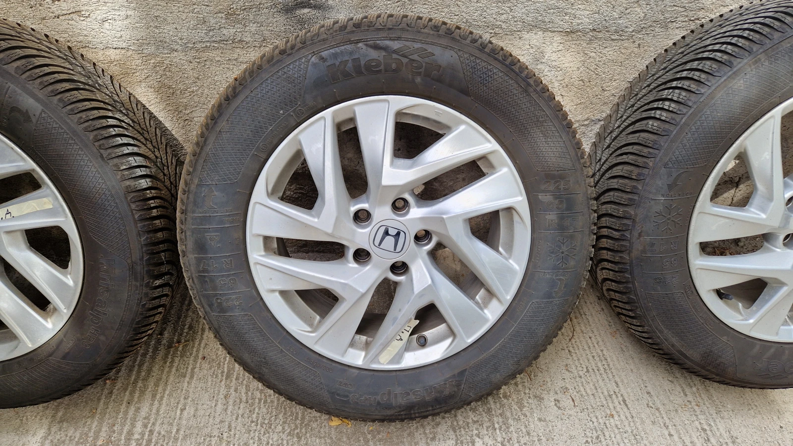 ���� � ������ 225/65R17 �� Honda Cr-v | Mobile.bg � ����������� 3