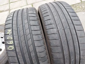 Гуми Летни 225/40R19, снимка 1 - Гуми и джанти - 41303394