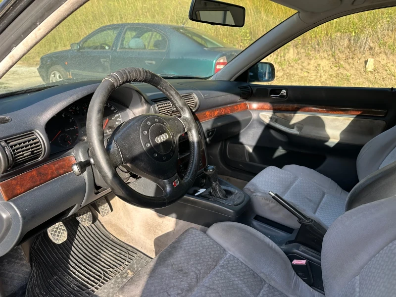 Audi A4 1.8i, снимка 6 - Автомобили и джипове - 52632960