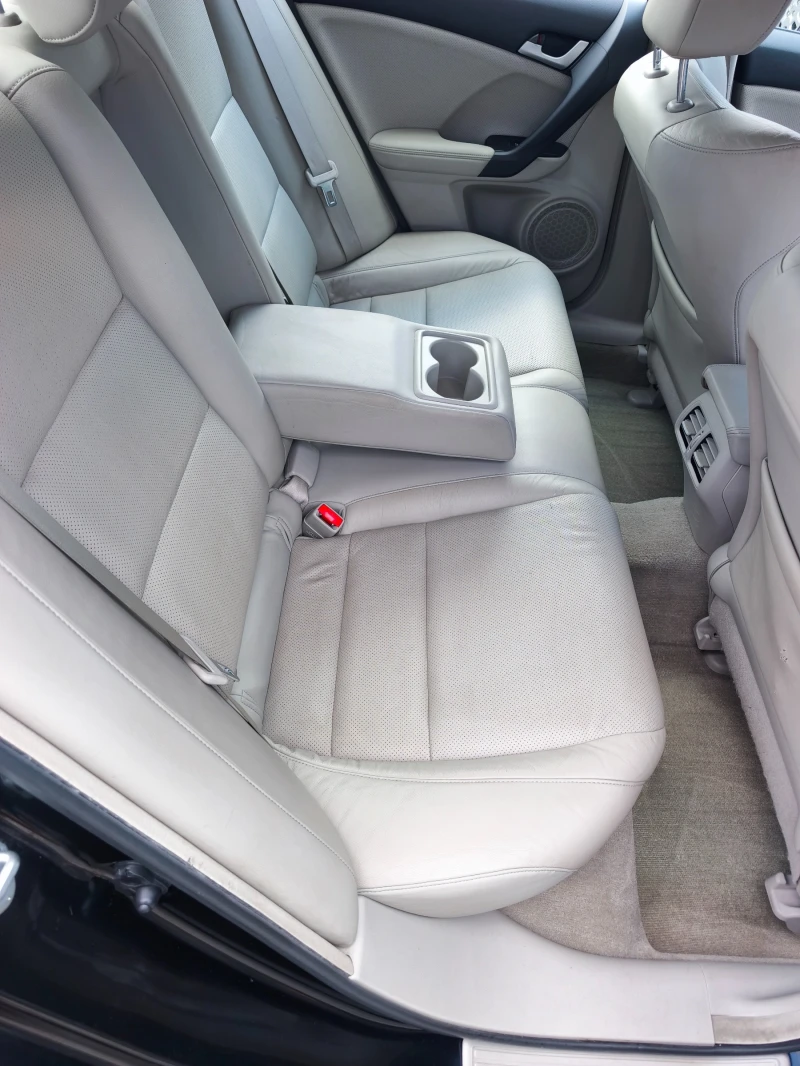 Honda Accord 2.4i-ВСИЧКИ ЕКСТРИ-ДИСТРОНИК-НАВИ-КОЖА, снимка 9 - Автомобили и джипове - 52380597