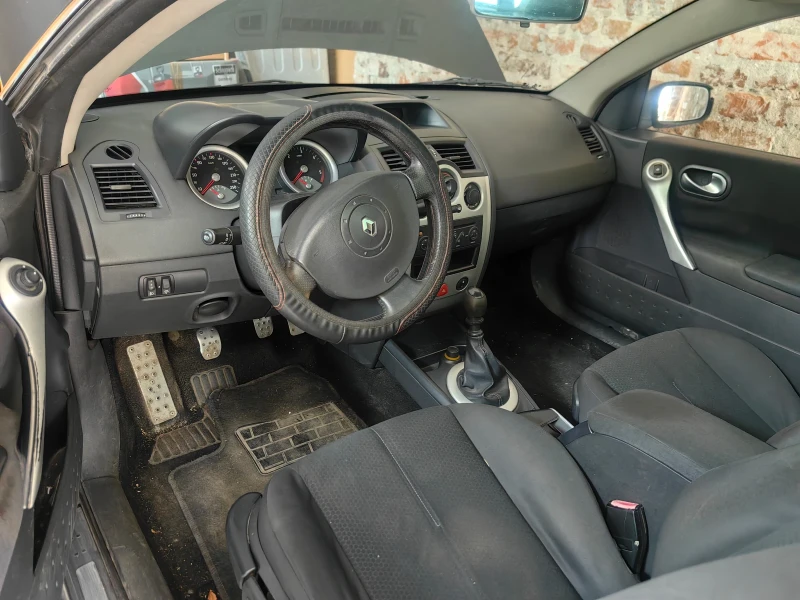 Renault Megane 1.9dci Karmann , снимка 6 - Автомобили и джипове - 52532038