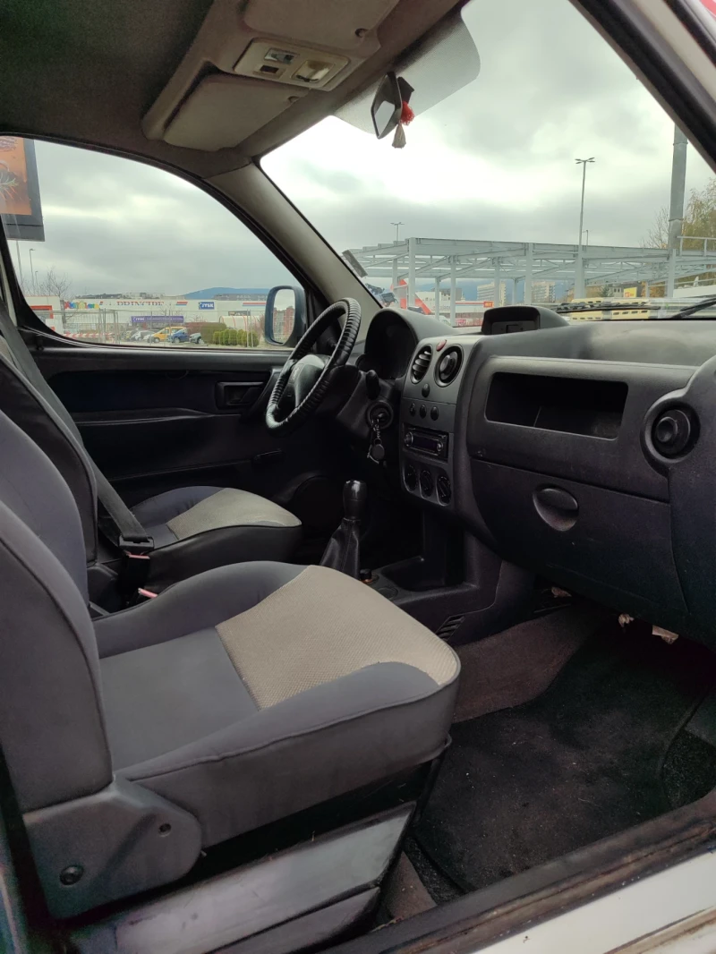 Peugeot Partner, снимка 11 - Автомобили и джипове - 52619499