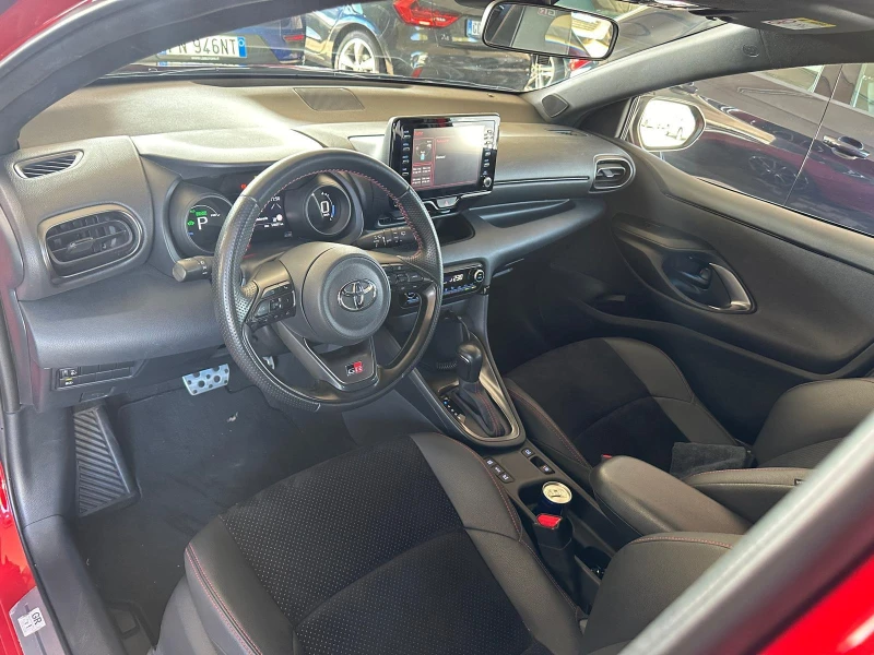 Toyota Yaris GR, снимка 9 - Автомобили и джипове - 52702092