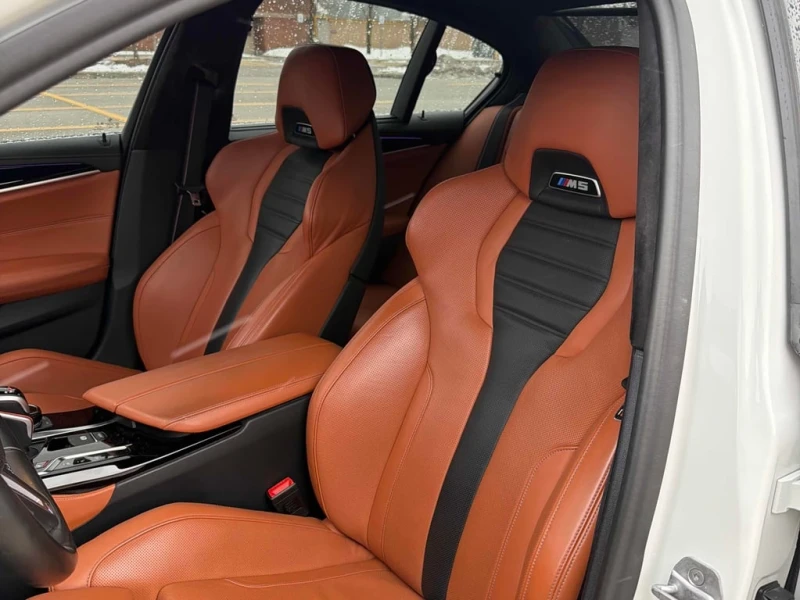 BMW M5 * Sedan * CARFAX * БЕЗ ПЪРВОНАЧАЛНА ВНОСКА, снимка 12 - Автомобили и джипове - 52866821