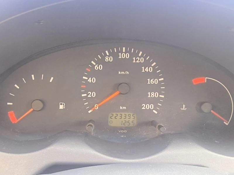 Nissan Micra 1.0 Бензин, снимка 14 - Автомобили и джипове - 52875858