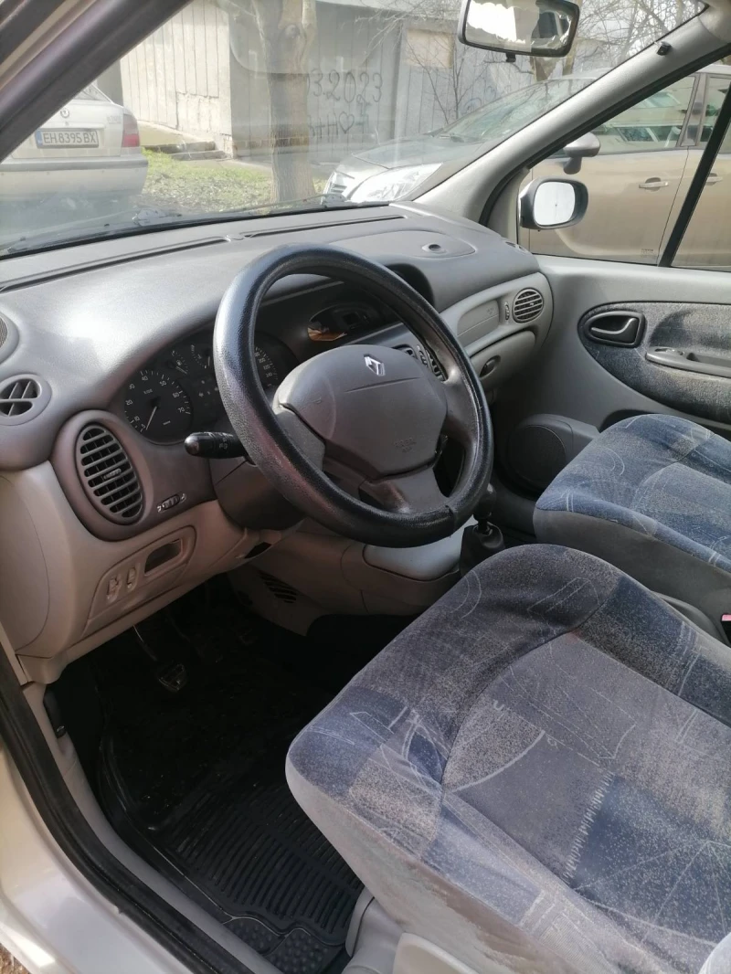 Renault Scenic, снимка 6 - Автомобили и джипове - 53478129