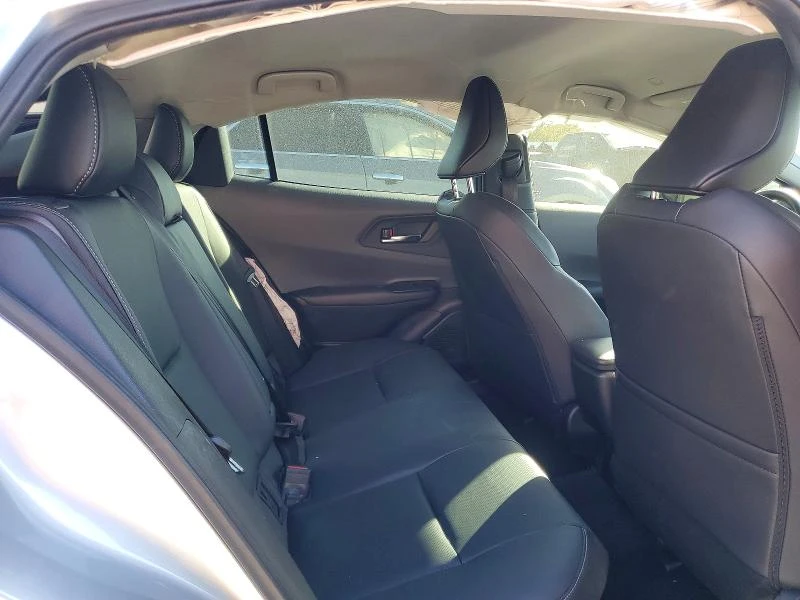 Toyota Prius 2.0L 4 Front Wheel Drive | Mobile.bg � ����������� 11