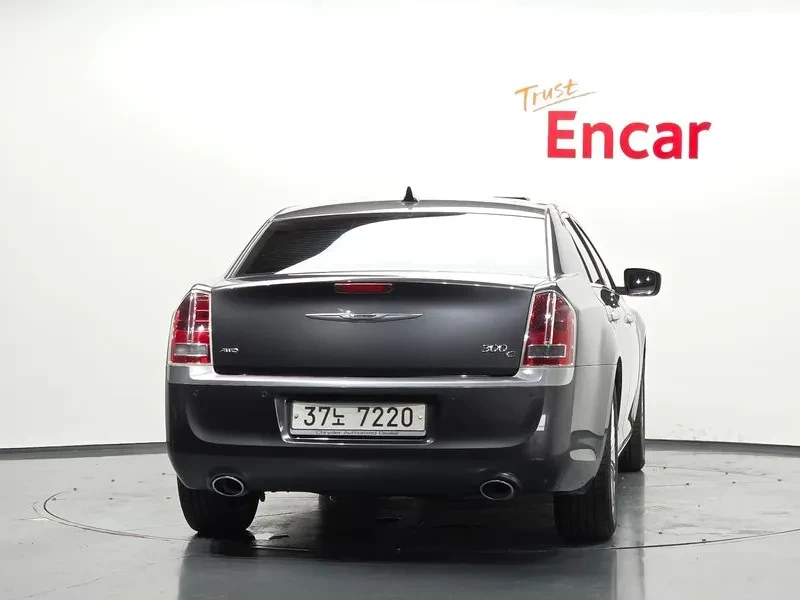 Chrysler 300c 3.6 AWD - САМО 30% АВАНС, снимка 4 - Автомобили и джипове - 56251079