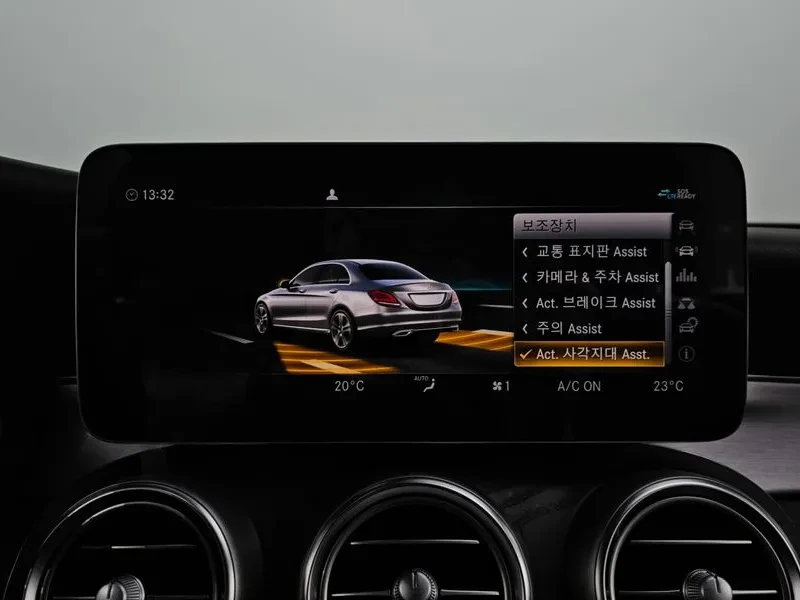 Mercedes-Benz C 200 AMG LINE, снимка 16 - Автомобили и джипове - 56353895