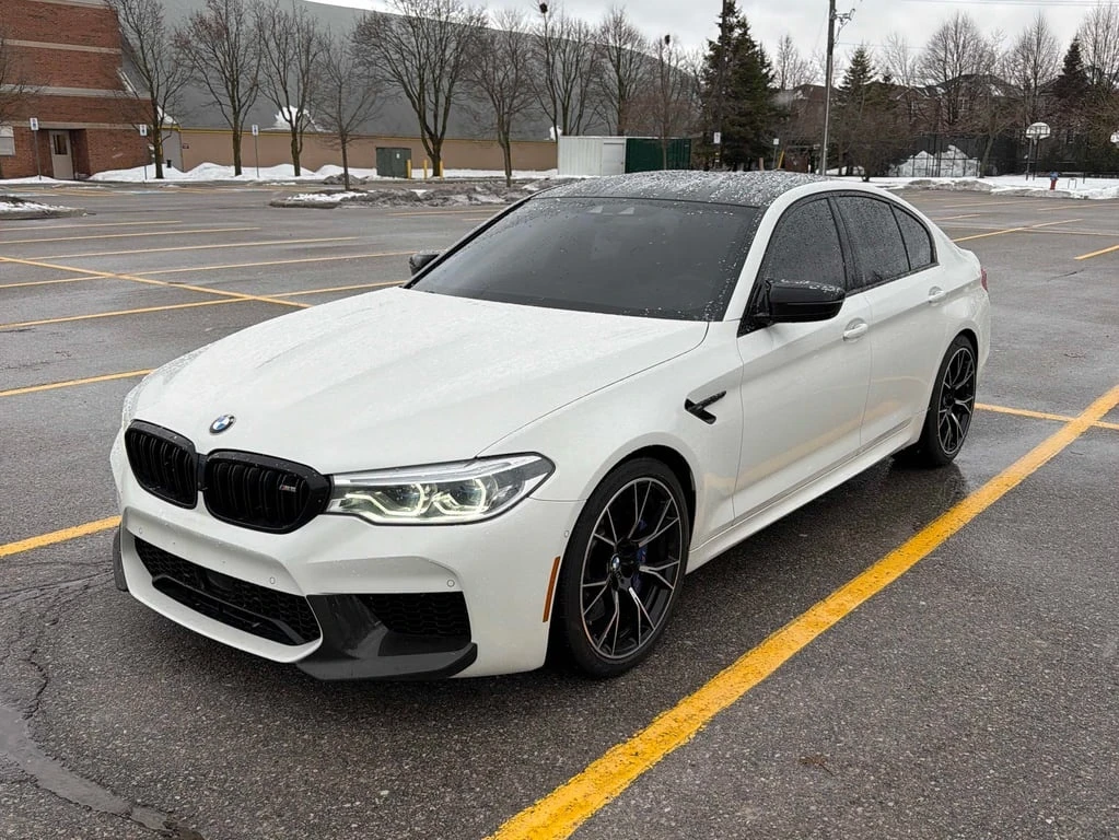 BMW M5 * Sedan * CARFAX * БЕЗ ПЪРВОНАЧАЛНА ВНОСКА, снимка 1