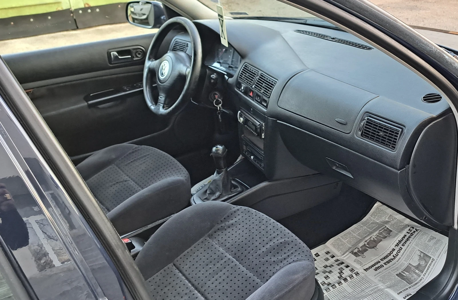 VW Golf 1.6SR/101/газ - изображение 9