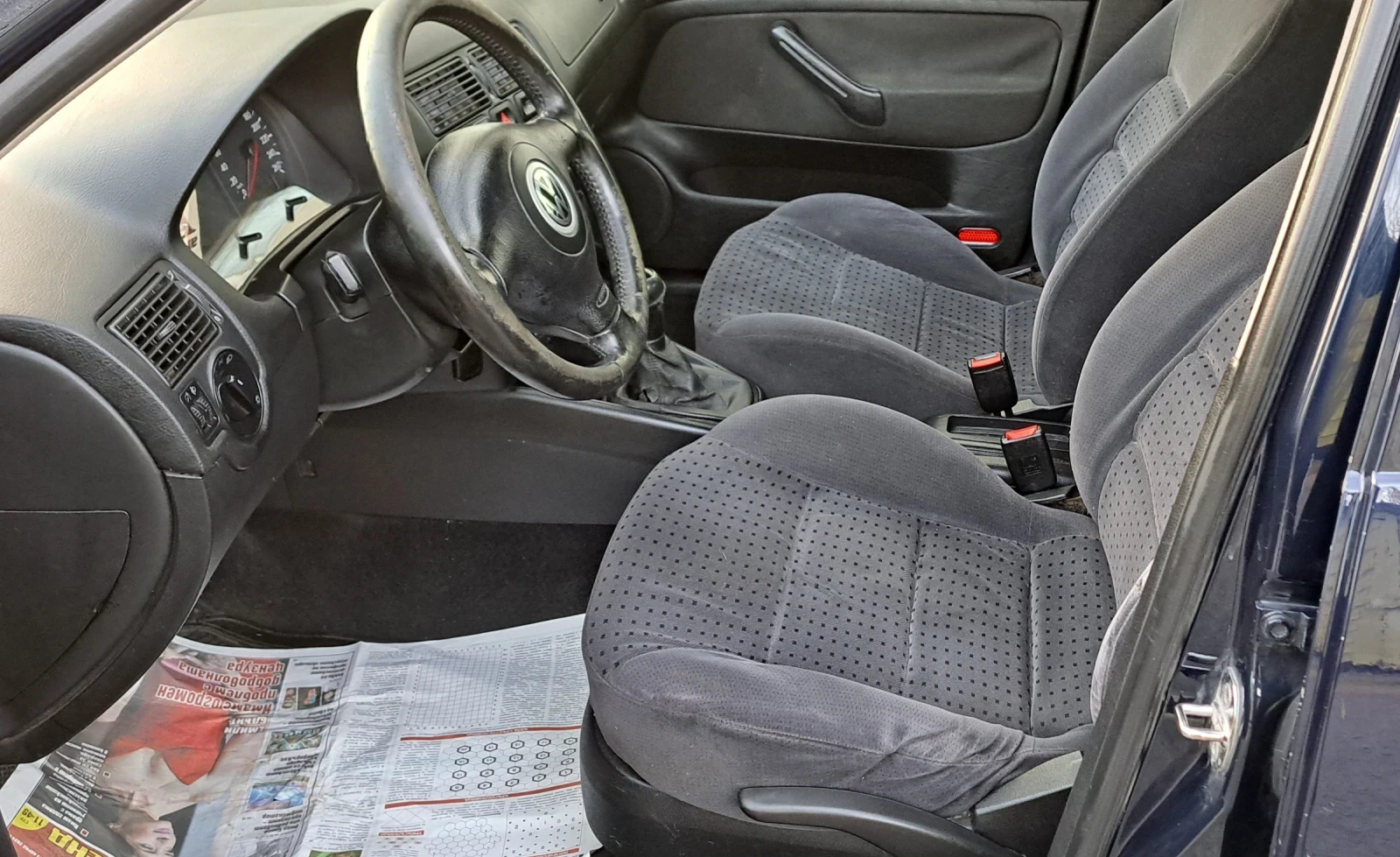 VW Golf 1.6SR/101/газ - изображение 7