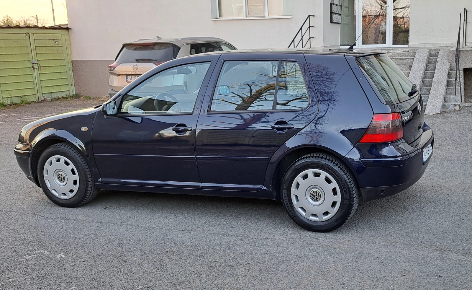 VW Golf 1.6SR/101/газ - изображение 6